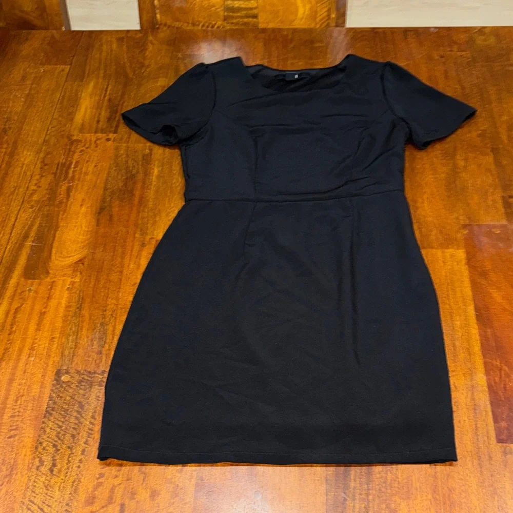 Forever 21 Elegant Black Dress